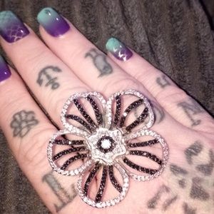 Diamond dust Flower ring